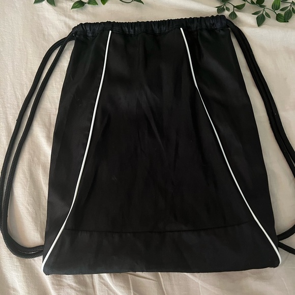 Adidas string backpack - Picture 4 of 4